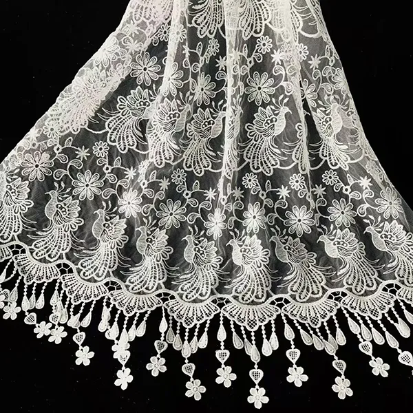 Dantelă brodată: prezentarea eleganței feminine
