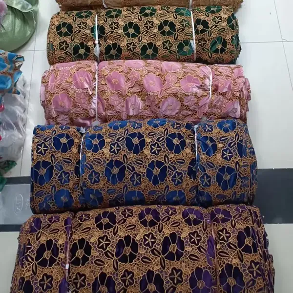 Wholesale Luxury Velvet Guipure Lace Middle East Velvet Lace Fabric Fashion High Quality Velvet Lace